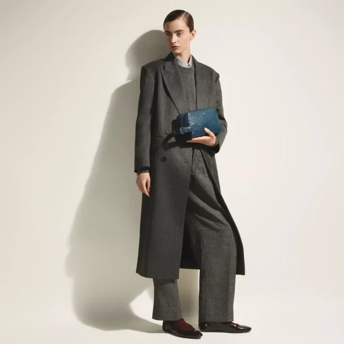 Kosmetiktasche aus Straußenleder mit Prägung