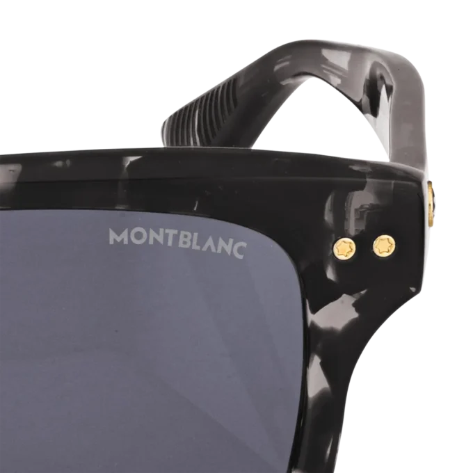 Rechteckige Sonnenbrille mit schwarzem Acetatrahmen