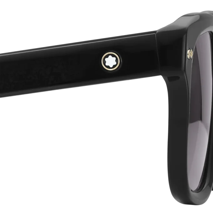 Rechteckige Sonnenbrille mit schwarzem Acetatrahmen