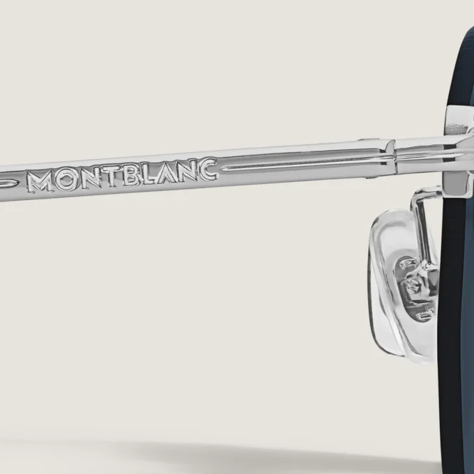 Runde Sonnenbrille mit silberfarbenem Metallrahmen